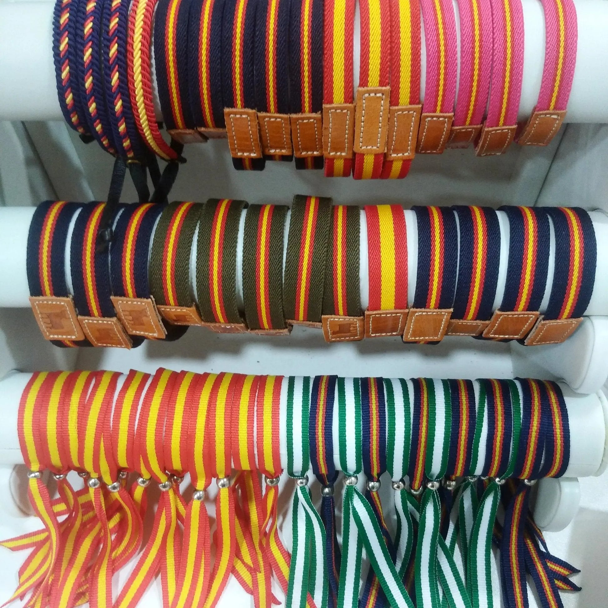 Comprar Pulsera elástica rosa Bandera España Bandera España La Flamenca de Borgoña Patricia Muñoz VOX