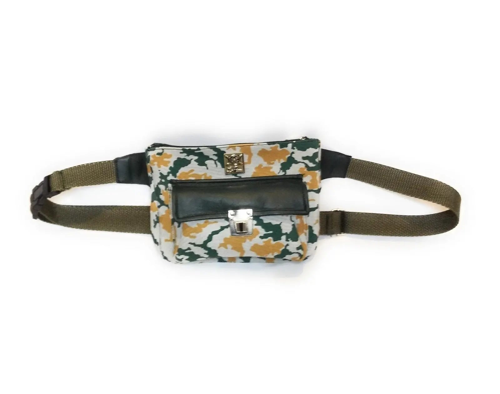 Comprar Riñonera camuflaje VN Bandera España La Flamenca de Borgoña Patricia Muñoz VOX