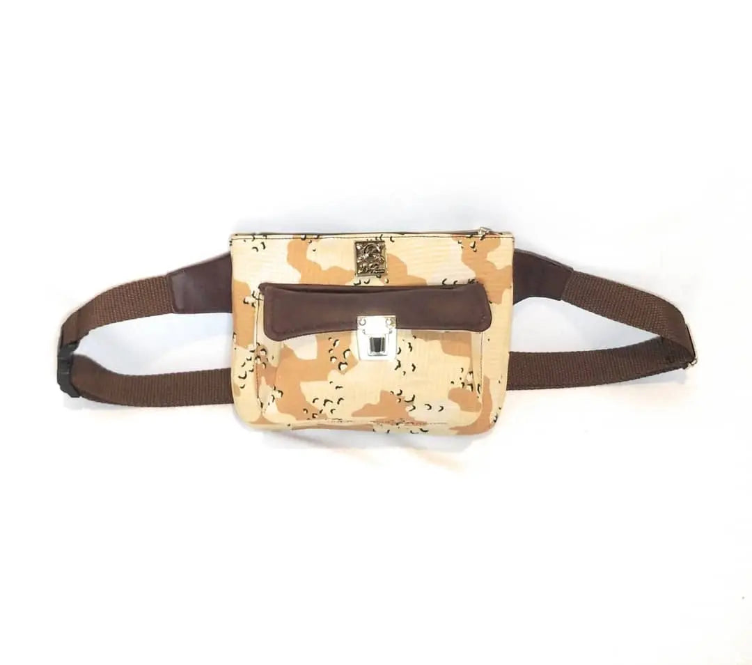 Comprar Riñonera camuflaje tierra Bandera España La Flamenca de Borgoña Patricia Muñoz VOX