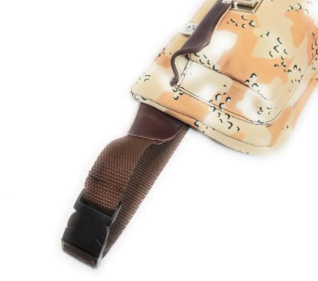 Comprar Riñonera camuflaje tierra Bandera España La Flamenca de Borgoña Patricia Muñoz VOX