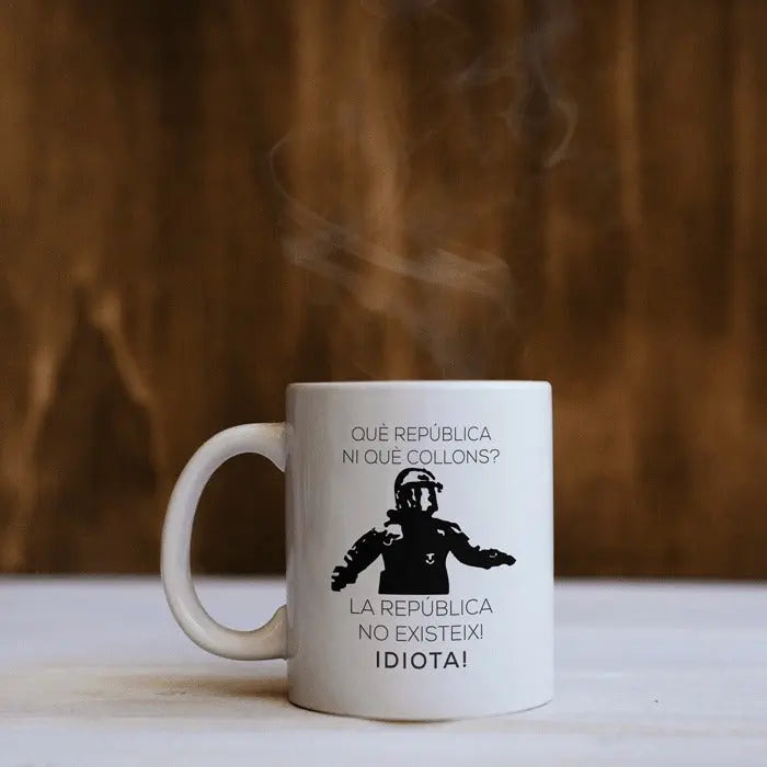 Comprar Taza Mosso en catalán "La república no existeix, idiota" Bandera España La Flamenca de Borgoña Patricia Muñoz VOX