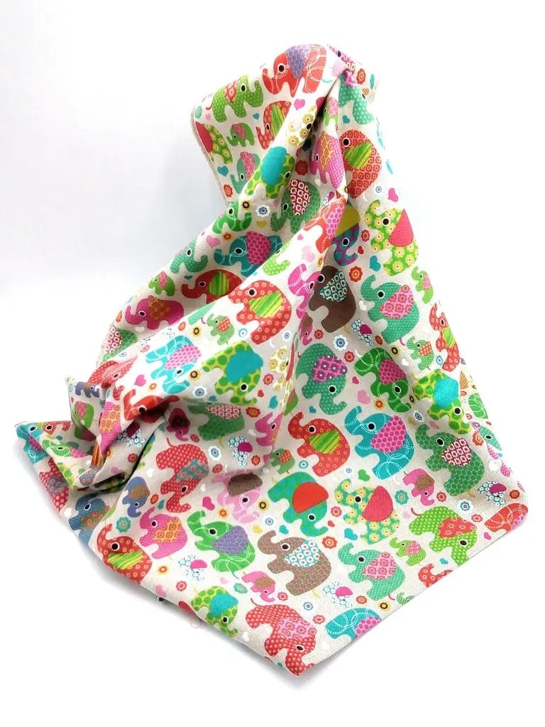 Comprar Tela Half Panamá Elefantes Bandera España La Flamenca de Borgoña Patricia Muñoz VOX