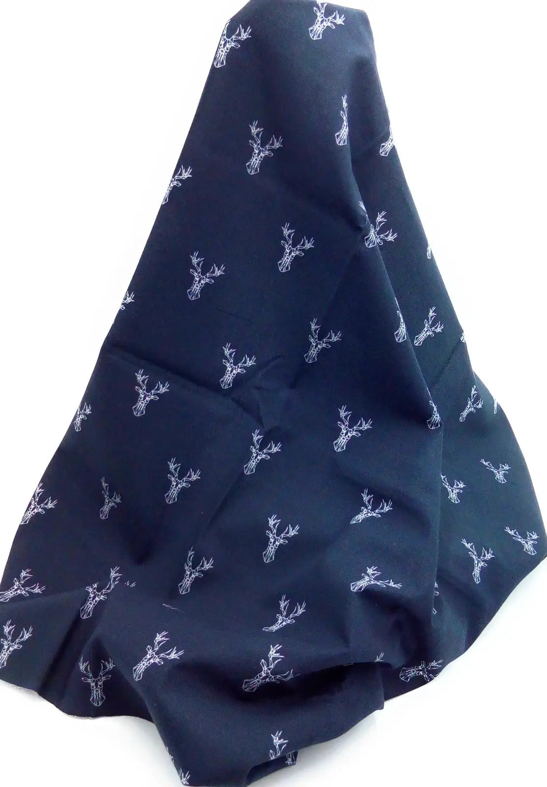 Comprar Tela Popelín Ciervos Bandera España La Flamenca de Borgoña Patricia Muñoz VOX