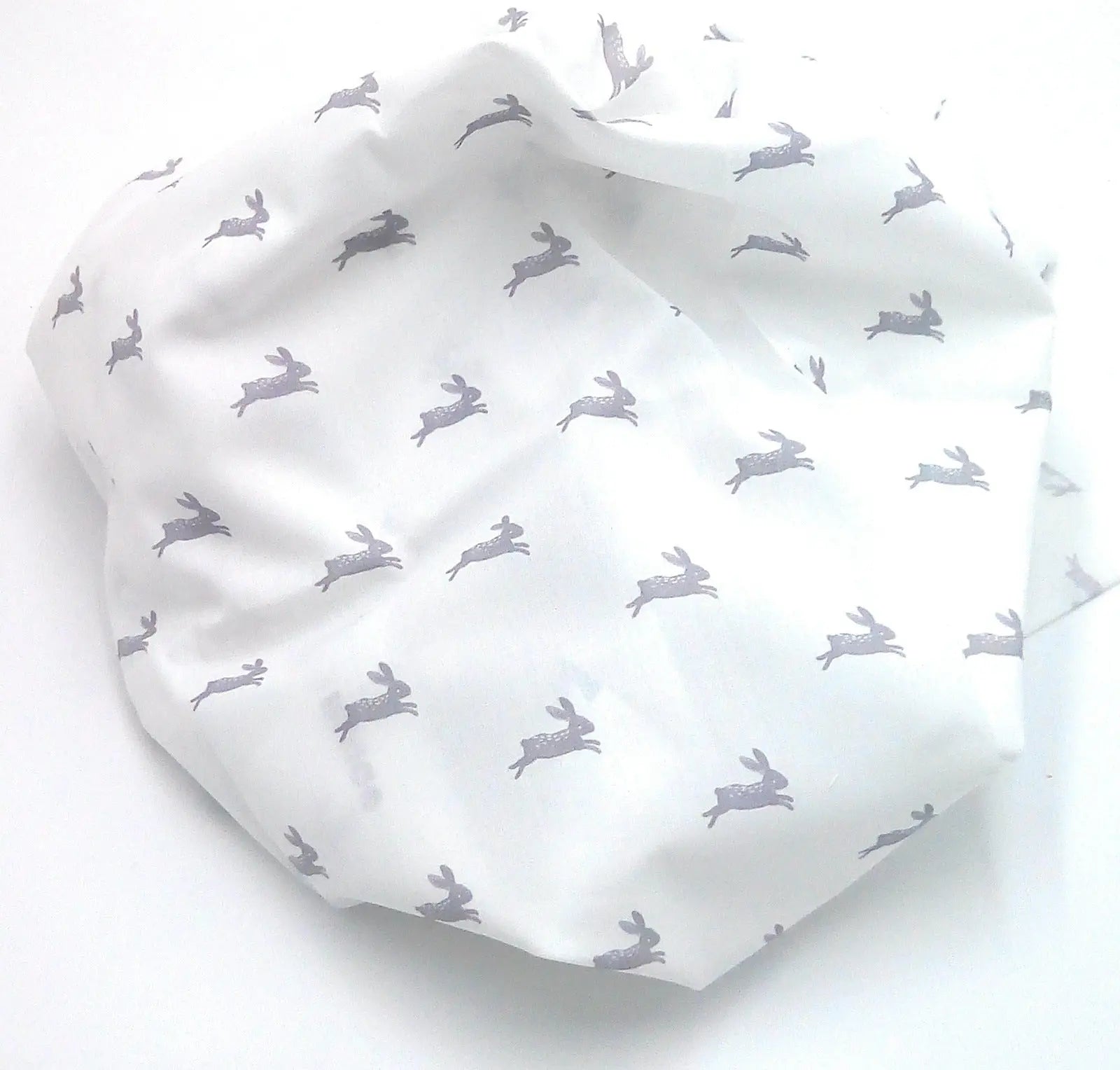 Comprar Tela Popelín Conejos Gris Bandera España La Flamenca de Borgoña Patricia Muñoz VOX