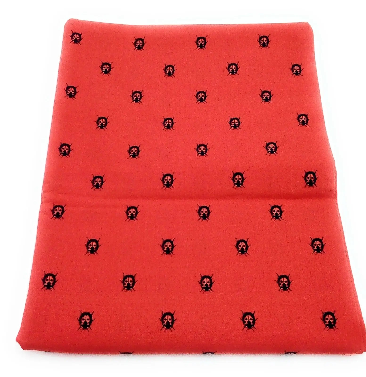 Comprar Tela Popelín Mariquitas rojo Bandera España La Flamenca de Borgoña Patricia Muñoz VOX