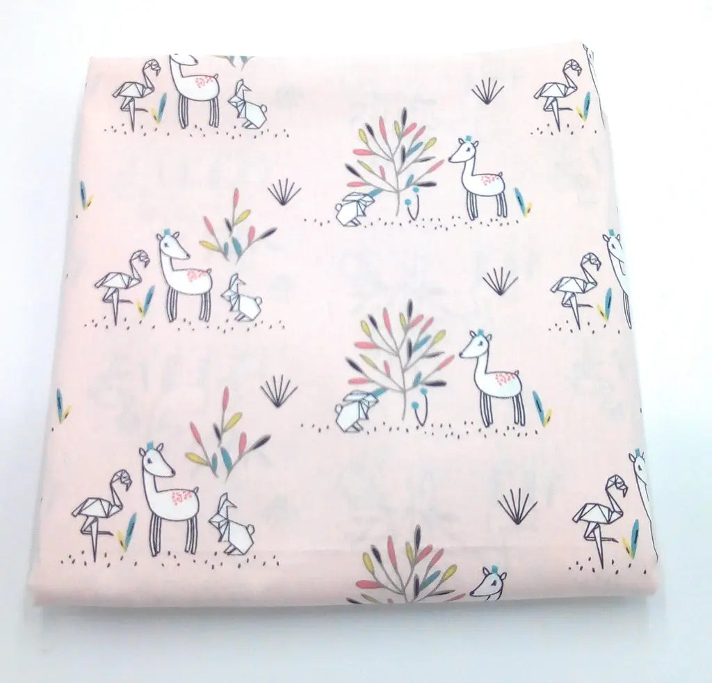 Comprar Tela Popelín Ciervos Rosa Bandera España La Flamenca de Borgoña Patricia Muñoz VOX