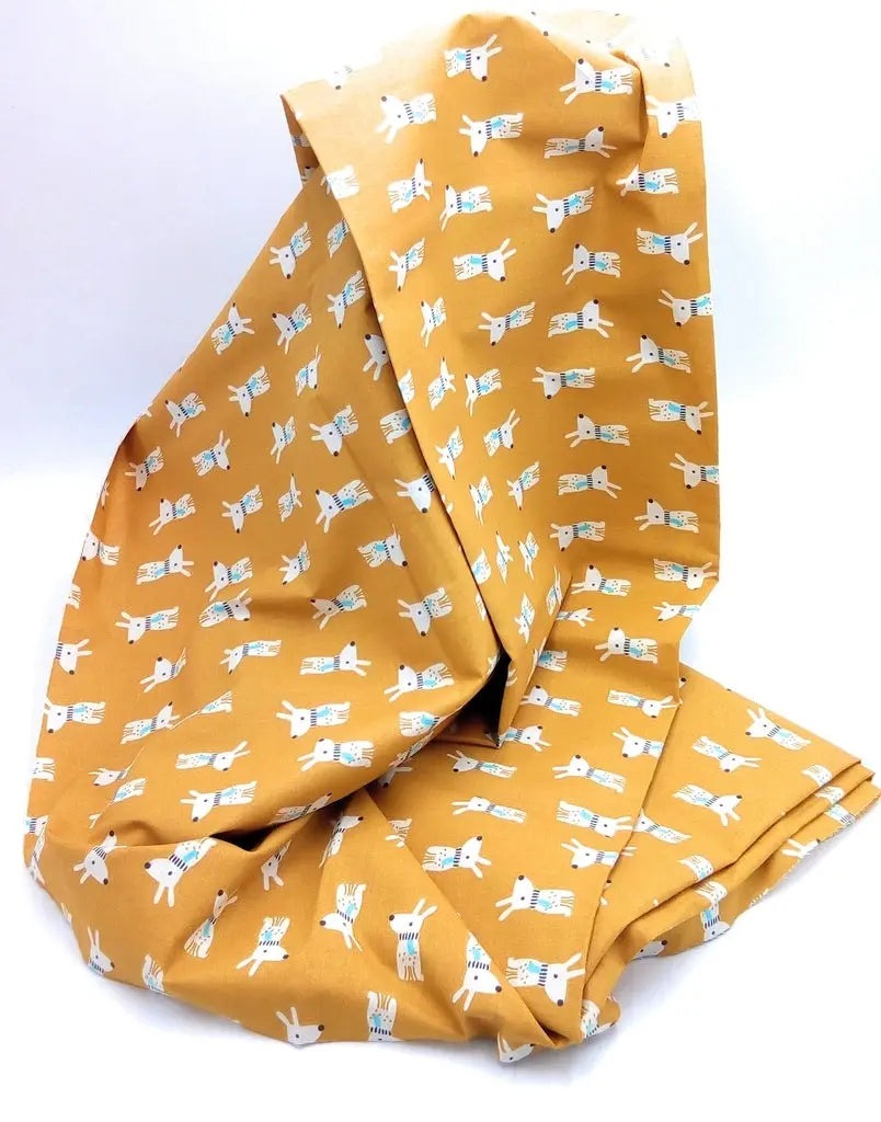 Comprar Tela Popelín Conejitos mostaza Bandera España La Flamenca de Borgoña Patricia Muñoz VOX