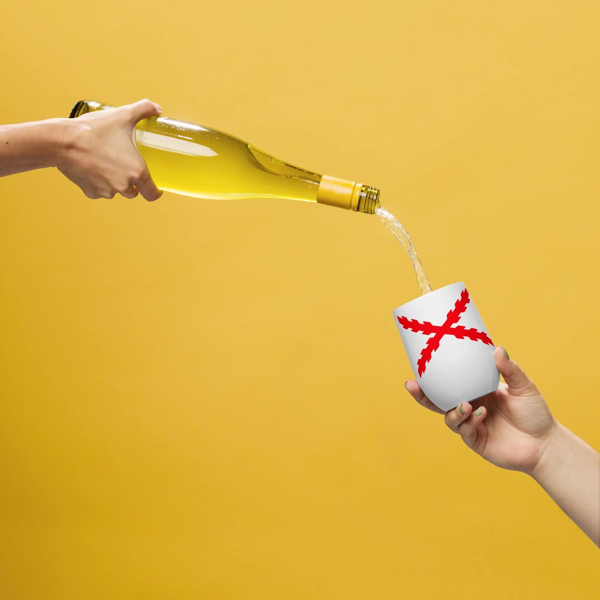 Comprar Vaso de vino Cruz de Borgoña Bandera España La Flamenca de Borgoña Patricia Muñoz VOX