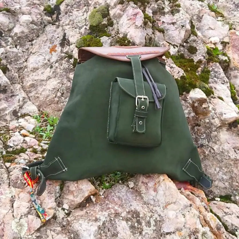 Comprar Zurrón Bandera España grande serraje Bandera España La Flamenca de Borgoña Patricia Muñoz VOX