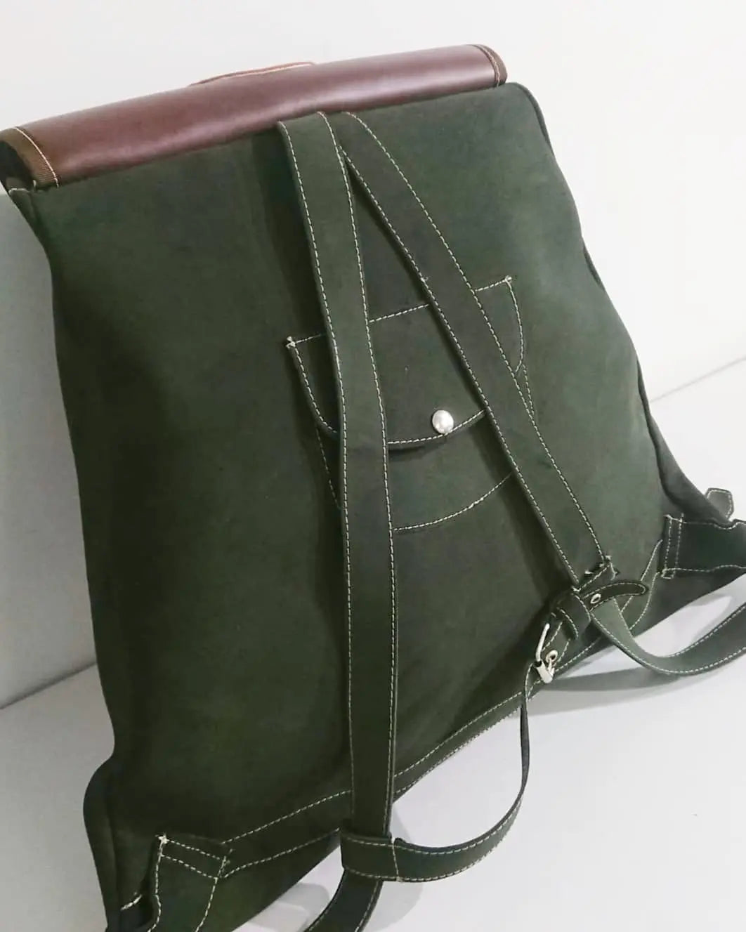 Comprar Zurrón Bandera España grande serraje Bandera España La Flamenca de Borgoña Patricia Muñoz VOX