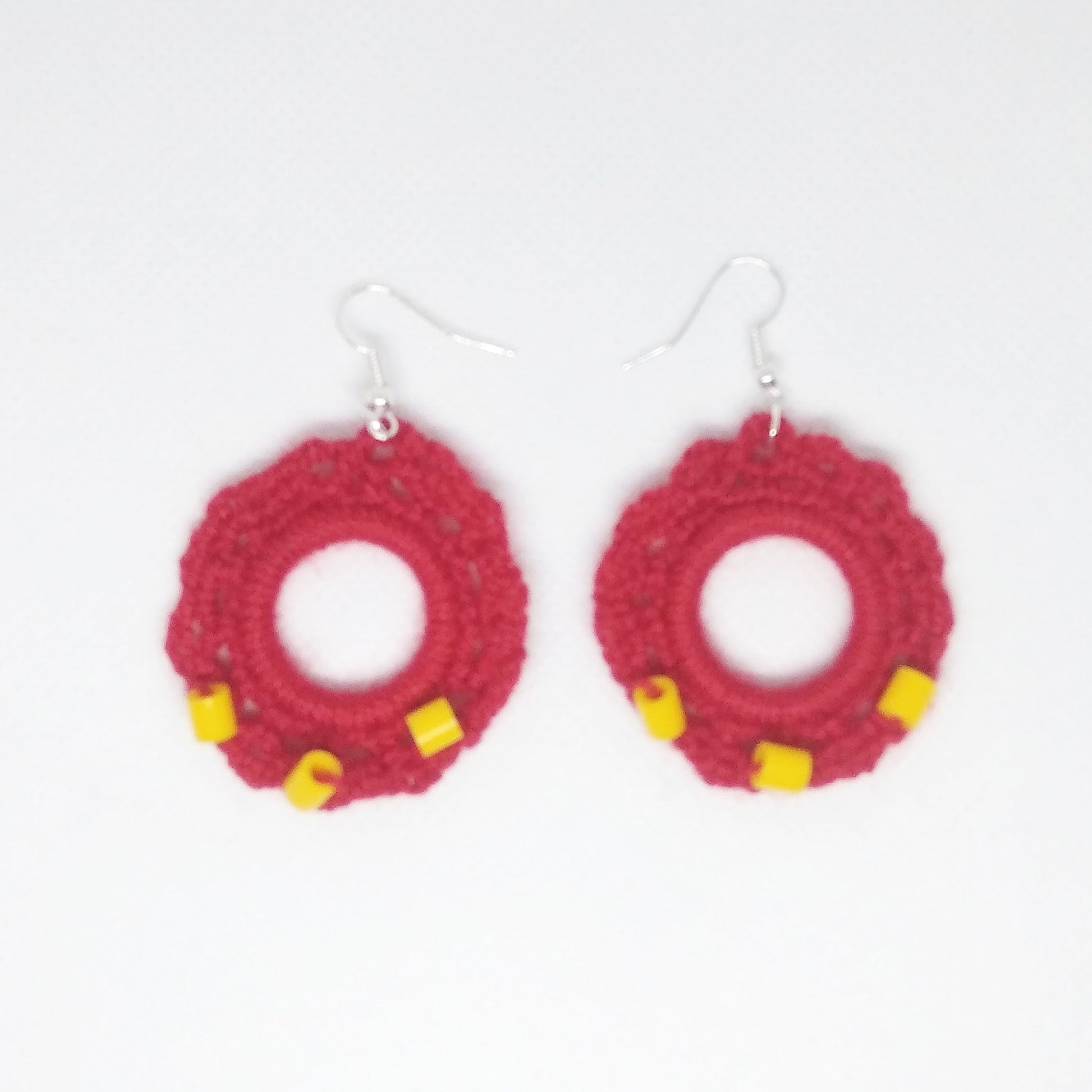 Comprar Pendientes Bandera de España crochet cí­rculo con cuadrados Bandera España La Flamenca de Borgoña Patricia Muñoz VOX